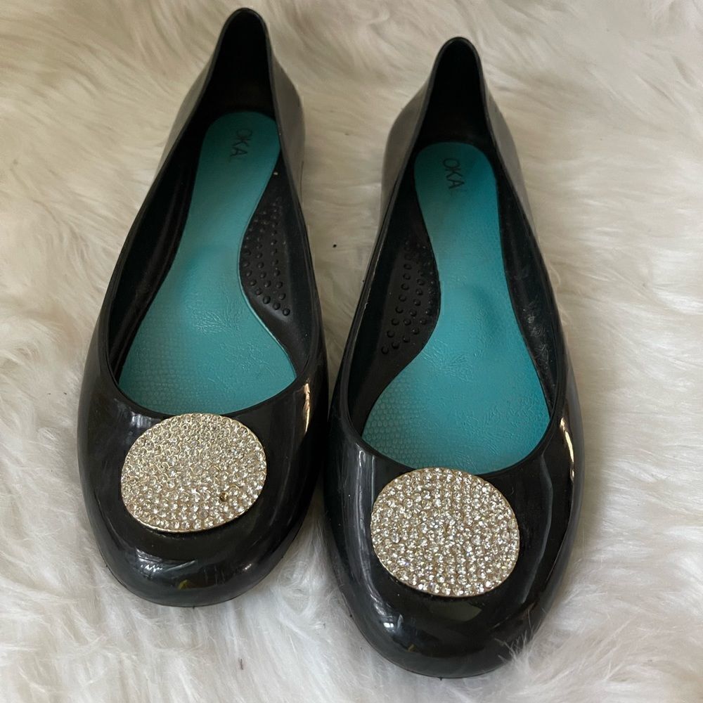 Oka B Jelly Black ballerina with brooch with rhinestones US9